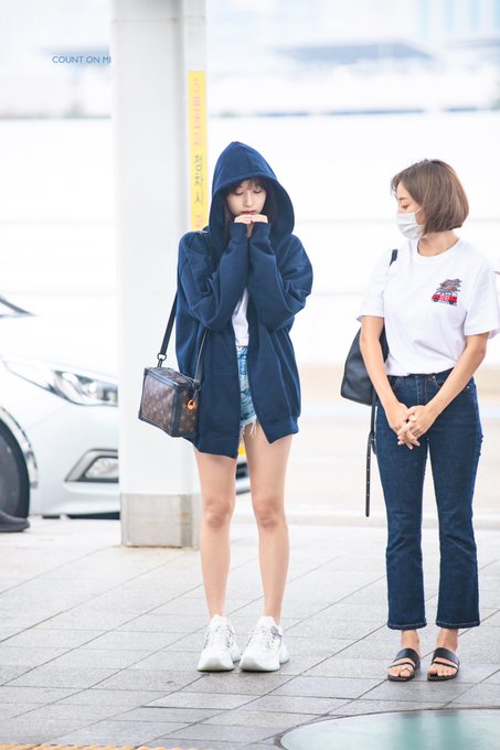 21 Twice 空港 私服ファッションが可愛すぎる あなたも思わず見惚れる